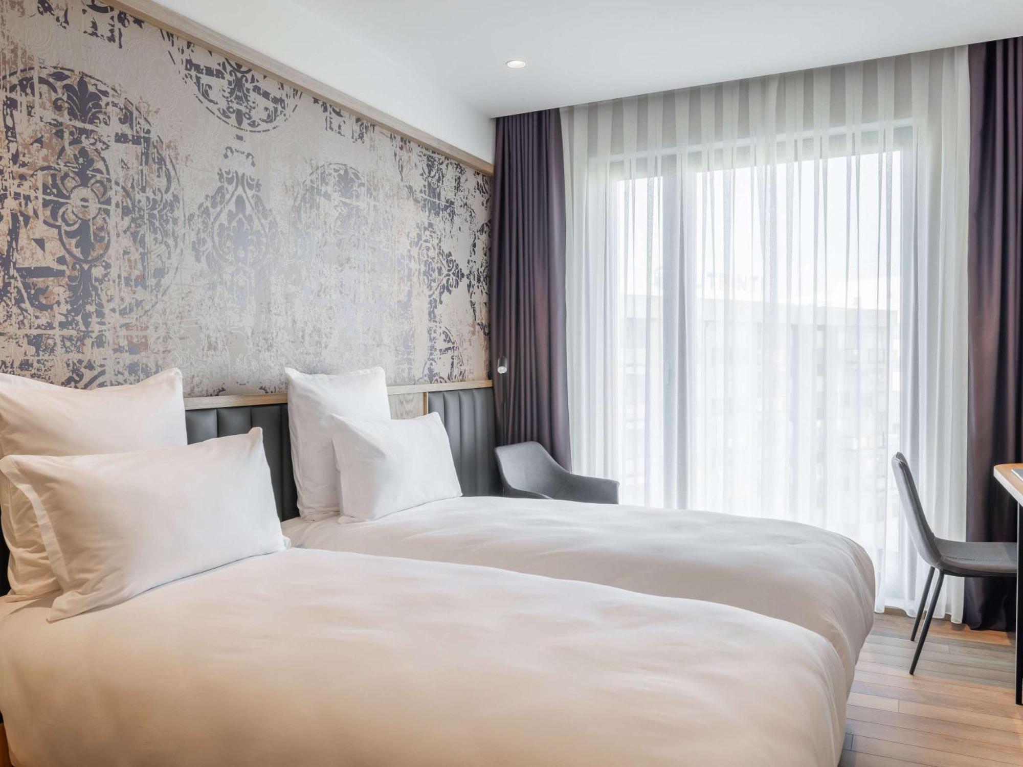Mercure Prishtina City Prishtinë Exterior photo