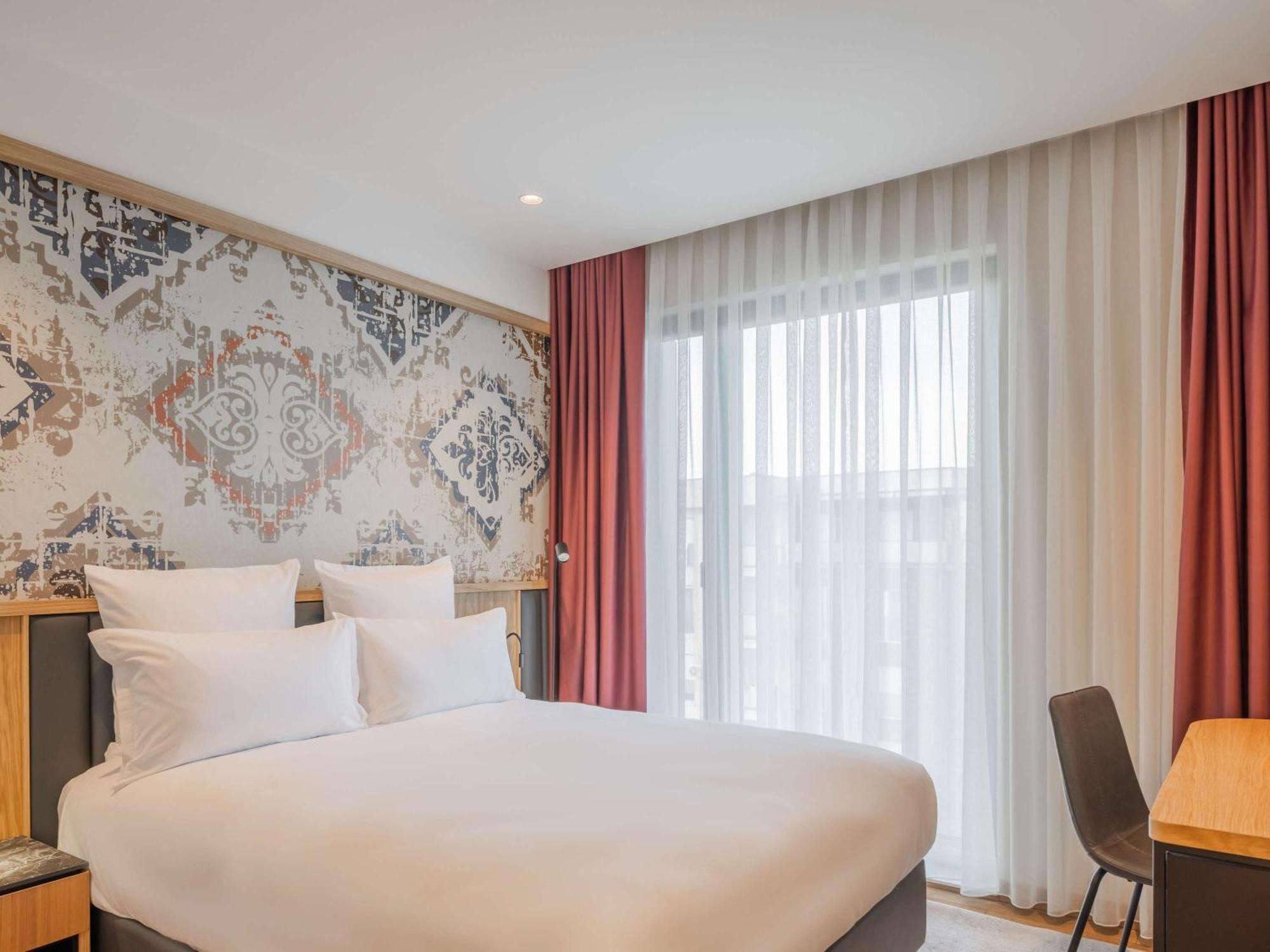 Mercure Prishtina City Prishtinë Exterior photo